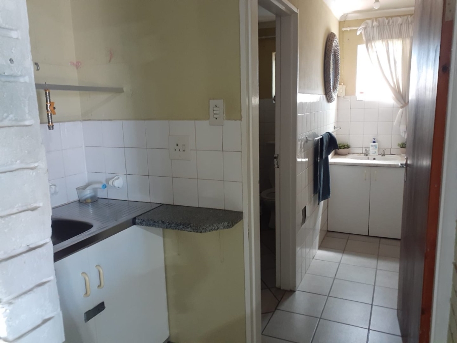 Commercial Property for Sale in Voorbaai Western Cape